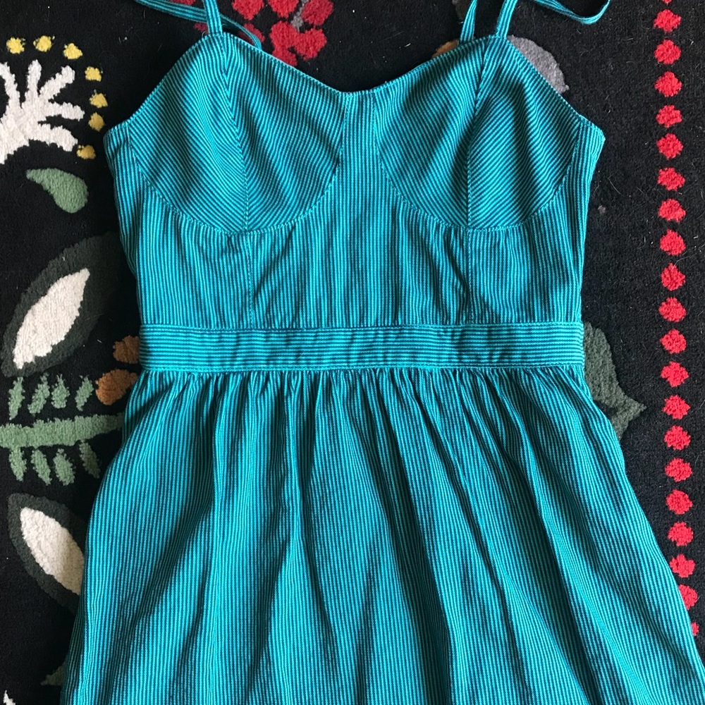 Cute patterned dress!